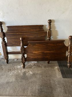 Twin Oak finish headboard only ( No Rails)