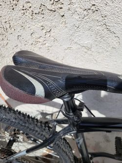 Mountain Bike MODEL EN14766 Specialized Hardrock for Sale in