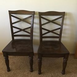 6 Dining Room Chairs $250