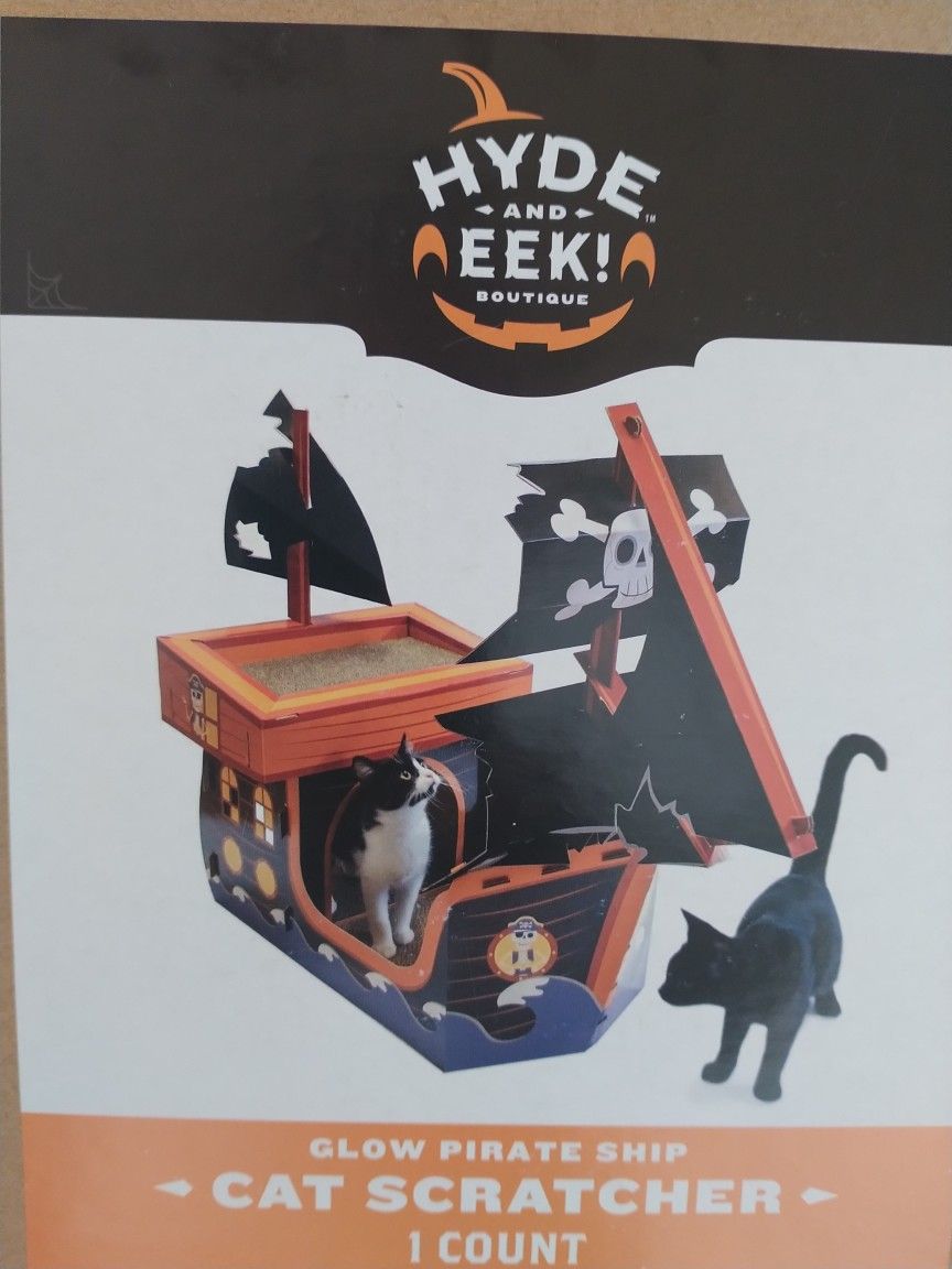 Glow Pirate Ship Cat Scratcher 1 Count / Hyde And & Seek Boutique ...