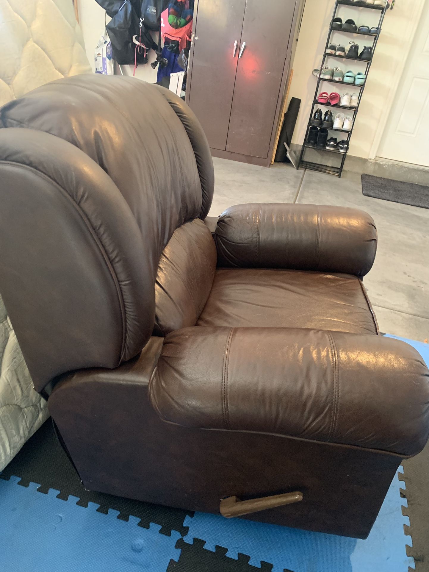 Recliner for Sale in Las Vegas, NV OfferUp