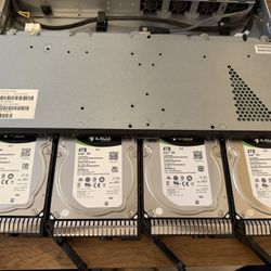 HP Proliant DL320e Gen8 Server (4x4tb HDD)