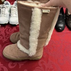 Women’s Shoes- Priced Individually