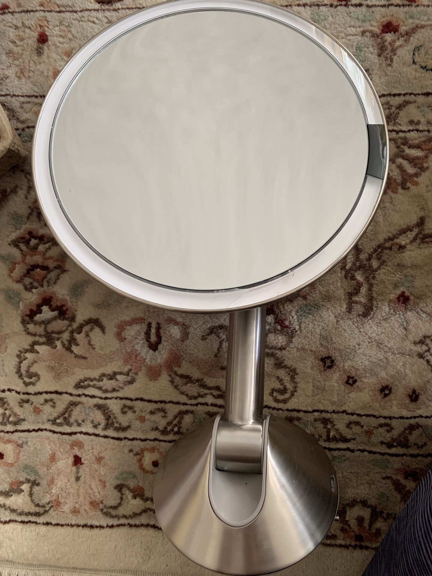 Simplehuman wall mount sensor mirror