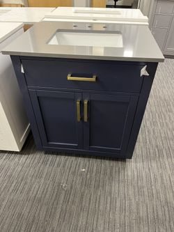 31” Bathroom Vanity In Blue 