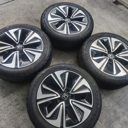 Tengo Este Juego De Rines Para Honda Civil Las Llantas Están Civi Nuevas 215 50 17