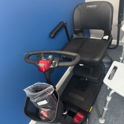 Pride Mobility Scooter – Excellent Condition!