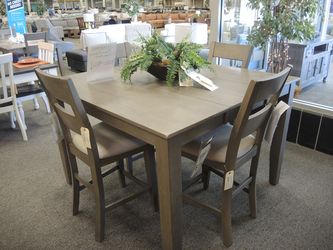 Ohana Gray Dining Table, 4 Chairs and Bench - Weathered Gray | Dinette Set