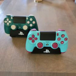 PS4 Controllers Evergreen And Berry 