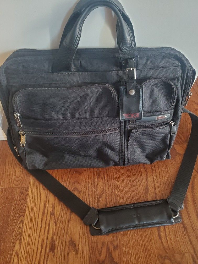 TUMI D4 Alpha Expandable Organizer Laptop Briefcase Shoulder Bag w/ Strap