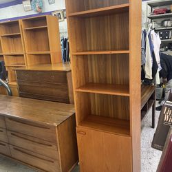 1 MID CENTURY DANISH MODERN BOOKSHELF CABINET CAST STORAGE BOOKS SHELF 