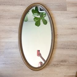 Vintage Oval Mirror with Antique Gold Painted Wood Frame