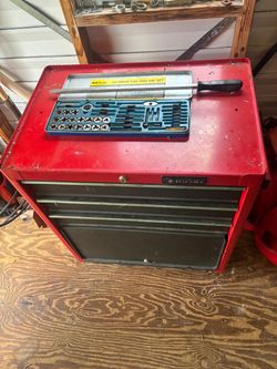 Husky 4 drawer tool storage cabinet on wheels . Full of mechanics tools ..  $500 for all