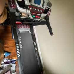 Treadmill 