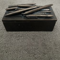 TMS Art pen storage box