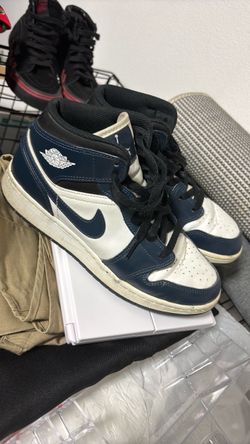 Air jordans size 6.5 youth
