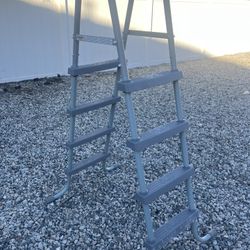 Pool Ladder 