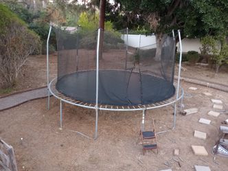 Large Round Trampoline with Safety Net