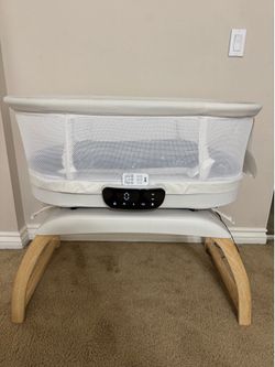 AMKE baby bassinet