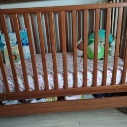 Used crib  Good Condition 