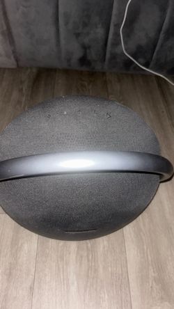 portable speaker HK Onyx Studio 7