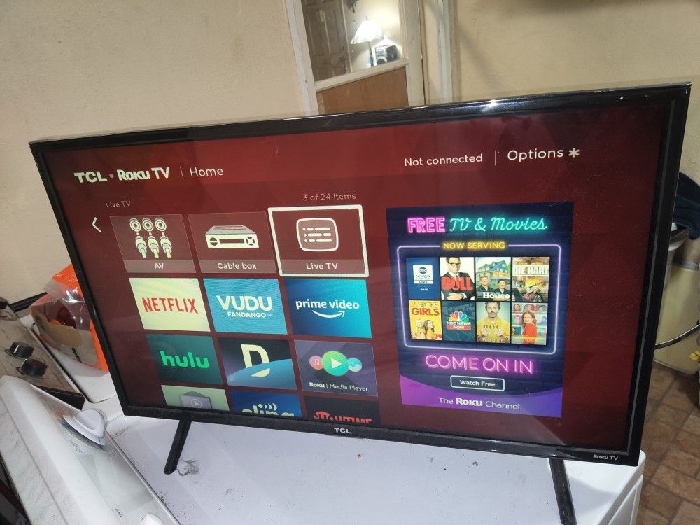 32in TCL Roku Smart Tv 