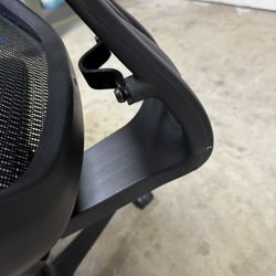 Black Mesh Office Chair