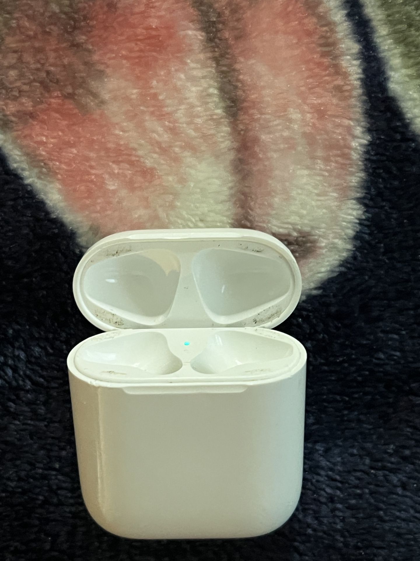 🍏AirPods Case Only Great Condition