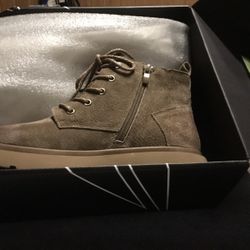 ADAMANT GEAR X- TREK  WOMENS BOOTS. Size 8.5. Brand New.
