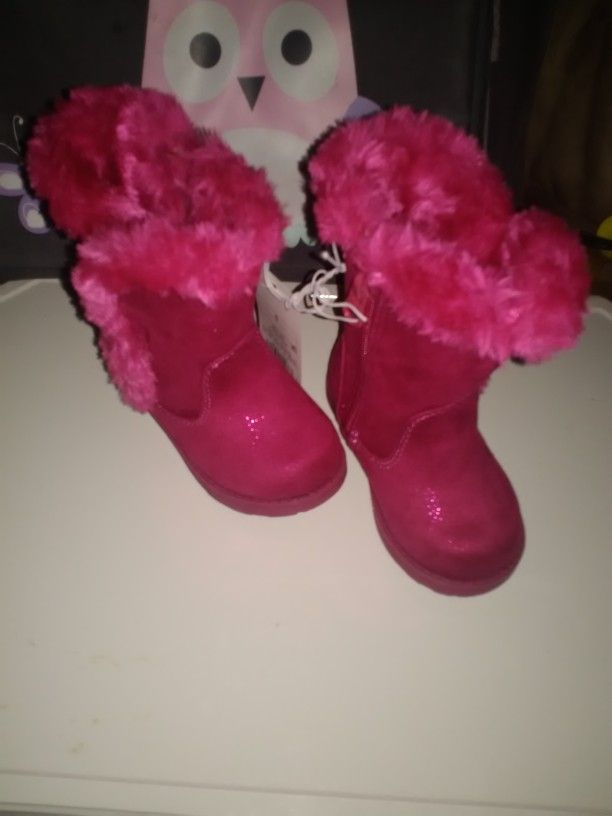 Baby Girl Pretty Pink Boots Size 5. New