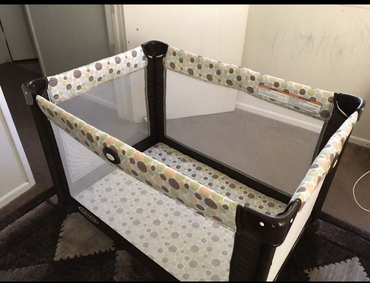 Grace baby crib