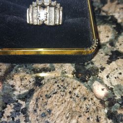 14k Gold Ring With Diamonds 