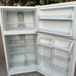 Whirlpool Fridge White 21cu Ft 33x31x66🛑👍3 MONTHS WARRANTY 