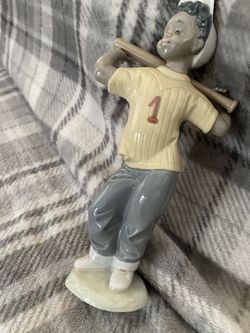 Lladro Black Figurine #5828 Next to A ball