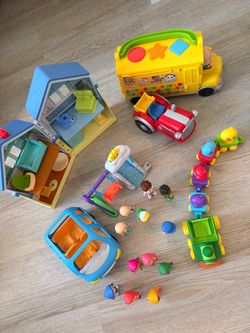 Cocomelon toy set