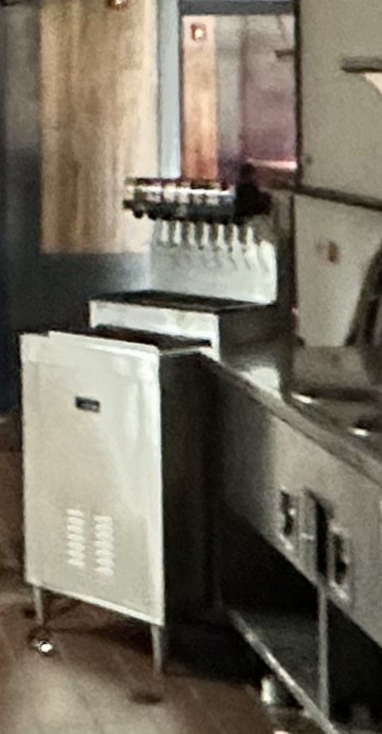 Fountain Beverage Dispenser 