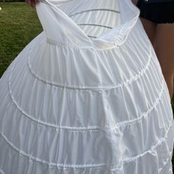 Crinoline With 5 Rings