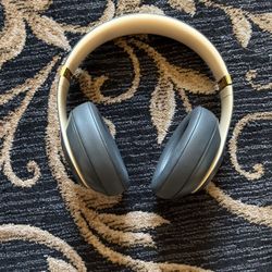 Beats Studio3 Wireless Headphones - Shadow Gray