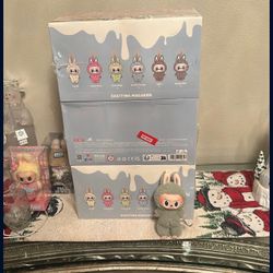 Exciting Macaroons Labubus 