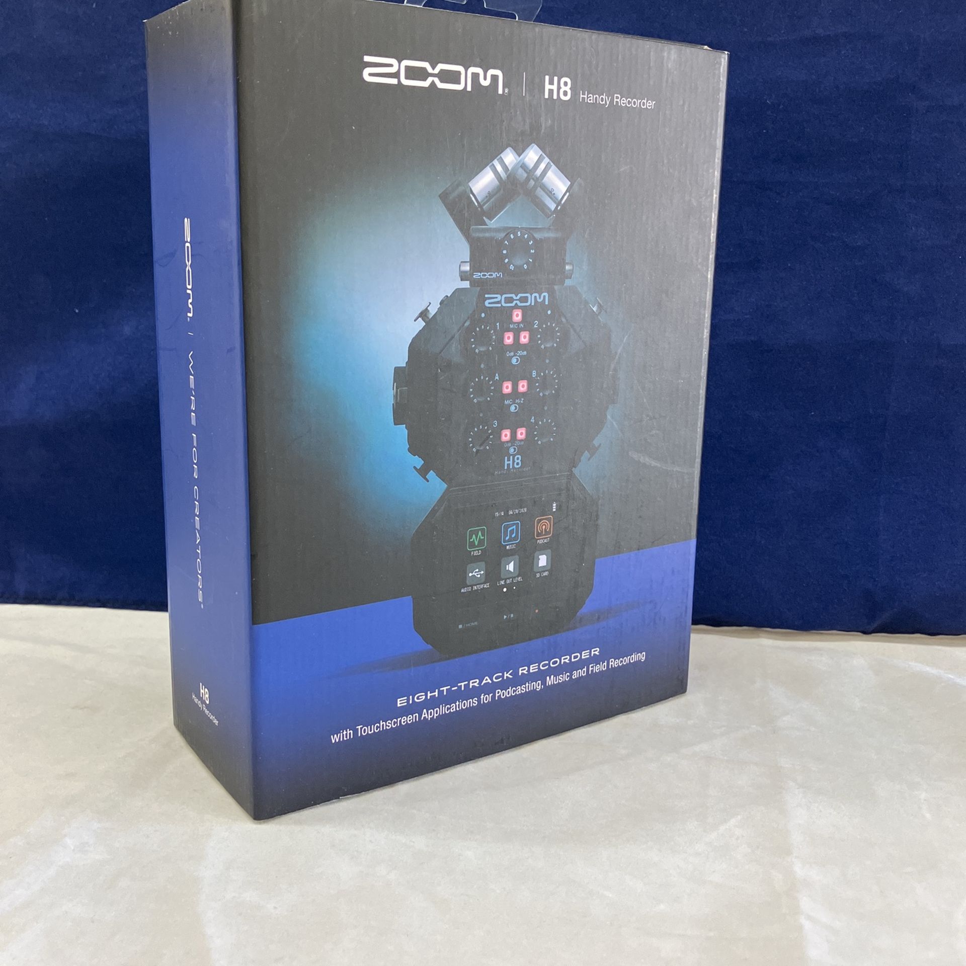 Zoom H8 8-Input / 12-Track Portable Handy Recorder