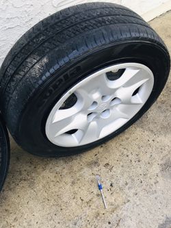 4 rims and tires 5lug 195/60R15