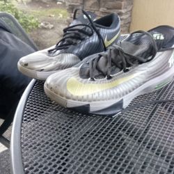 Nike Zoom  Size 8 1/2 