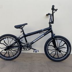 20” mongoose rebel freestyle Bmx bike