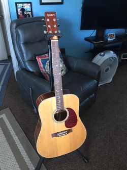 ION Acoustic Guitar Natural Finish