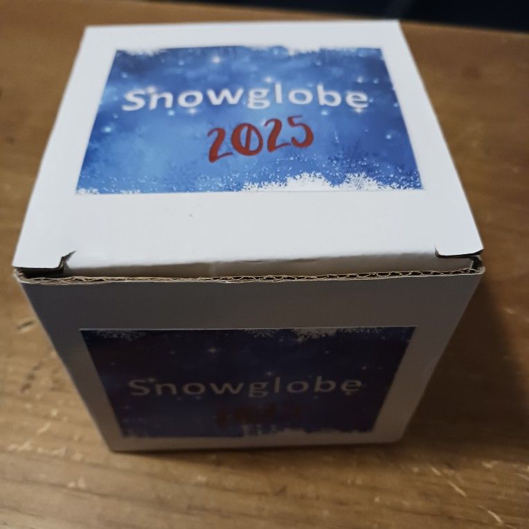 2025 Snowglobe With 1 Oz Silver 