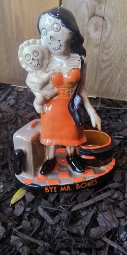Yankee Candle Halloween 8" Bye Mr. Bones