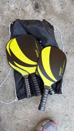 Free pickle paddles with balls