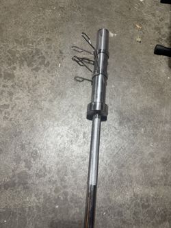 700 Pound 6 Foot Olympic Weights Barbell