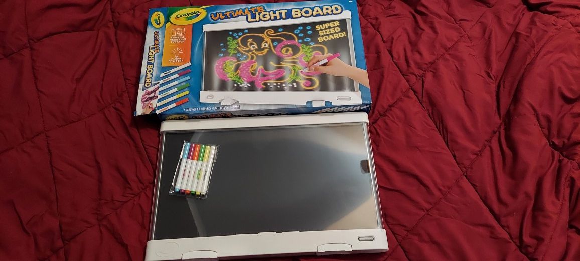 Crayola Ultimate Light Board - White, Kids Tracing & Drawing Board. Like New