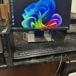 FAST PC LOADED with Software!